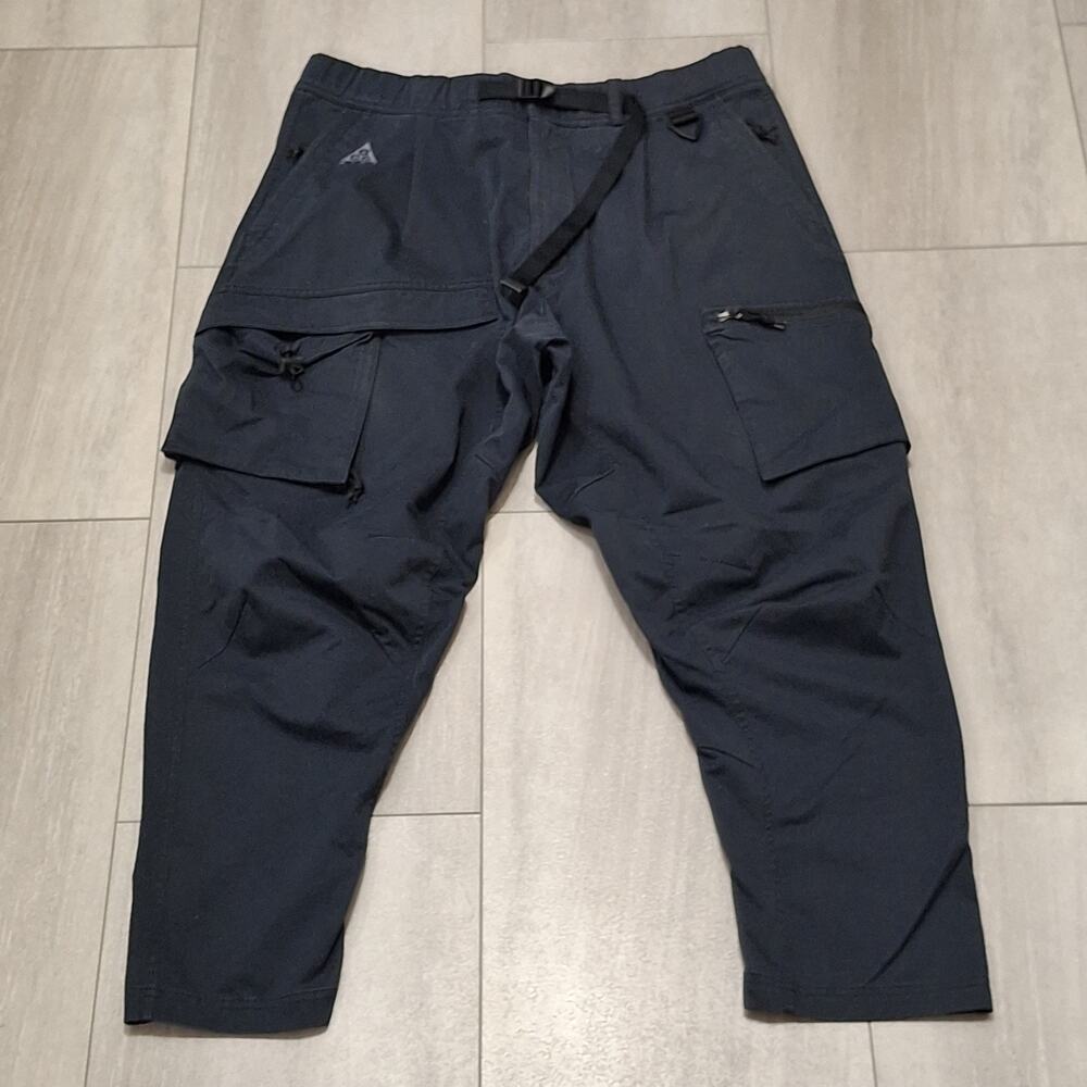 Nike ACG Mens XL Black Woven Cargo Pants Integrated Belt Tapered BQ7293-010